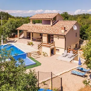 villa-nabucco.primorje-gorskikotar.com/